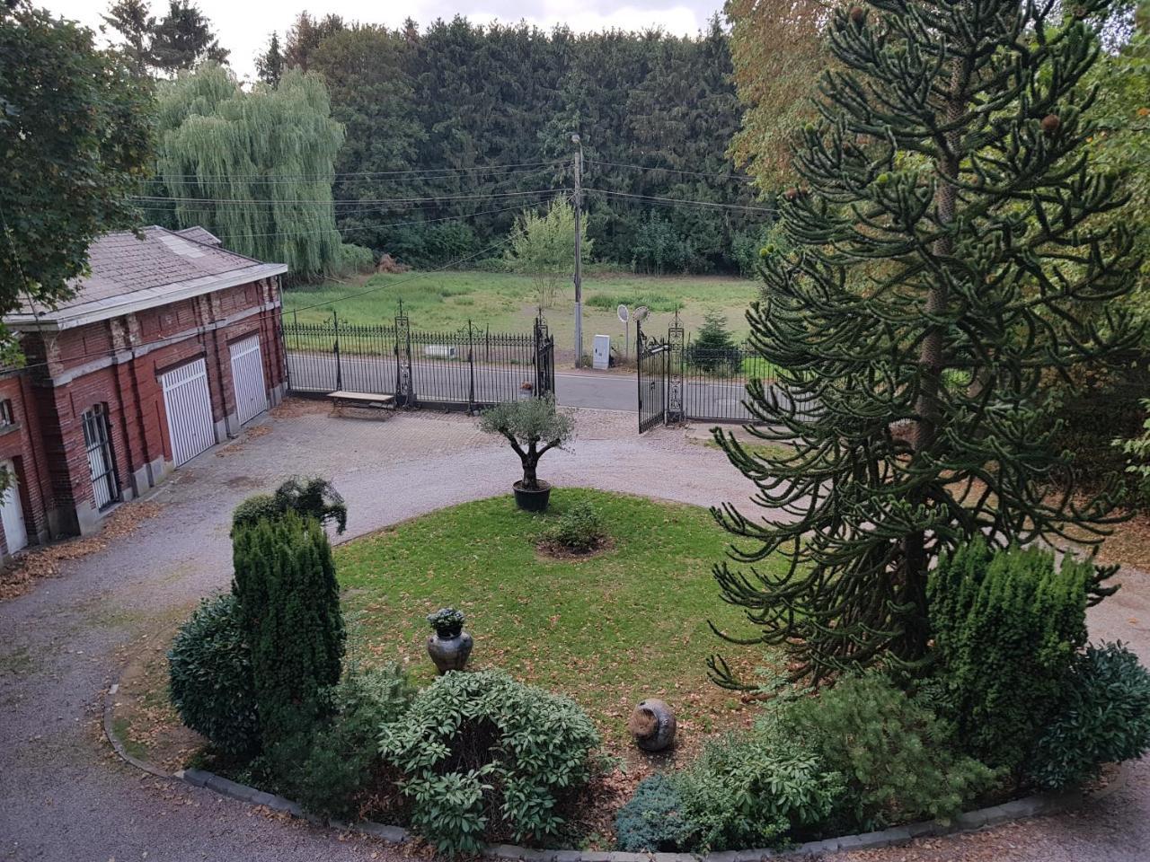 Chateau Lambert Moulinsart Hotel, Shuttle Airport, Long Term Parking, Snooker, Large Terrasse, Dinner, Breakfast Charleroi Exteriör bild