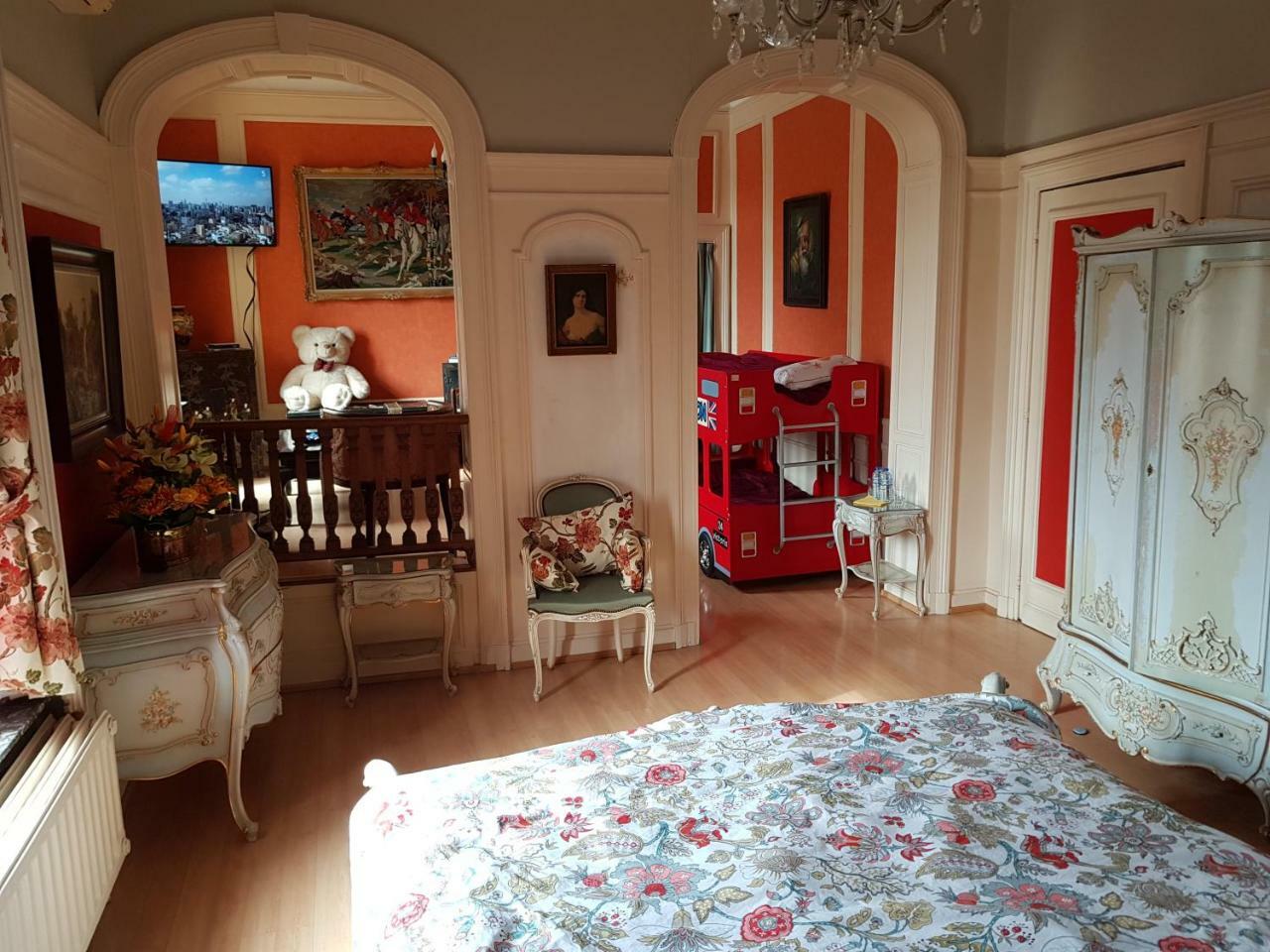 Chateau Lambert Moulinsart Hotel, Shuttle Airport, Long Term Parking, Snooker, Large Terrasse, Dinner, Breakfast Charleroi Exteriör bild